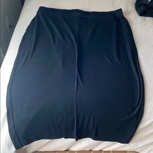 Midi black skirt